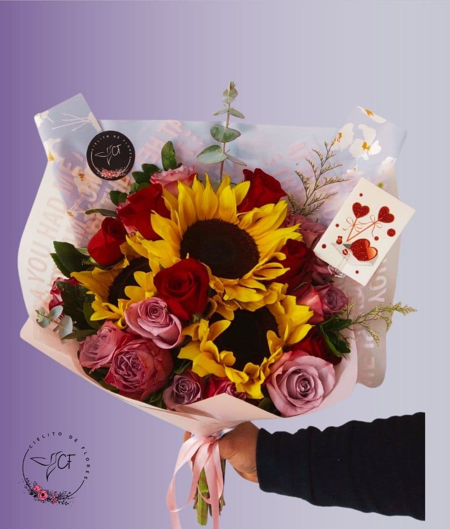 Ramo de Rosas y Girasoles
